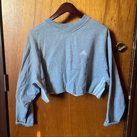 adidas cropped sweatshirt - Picture 1 of 5